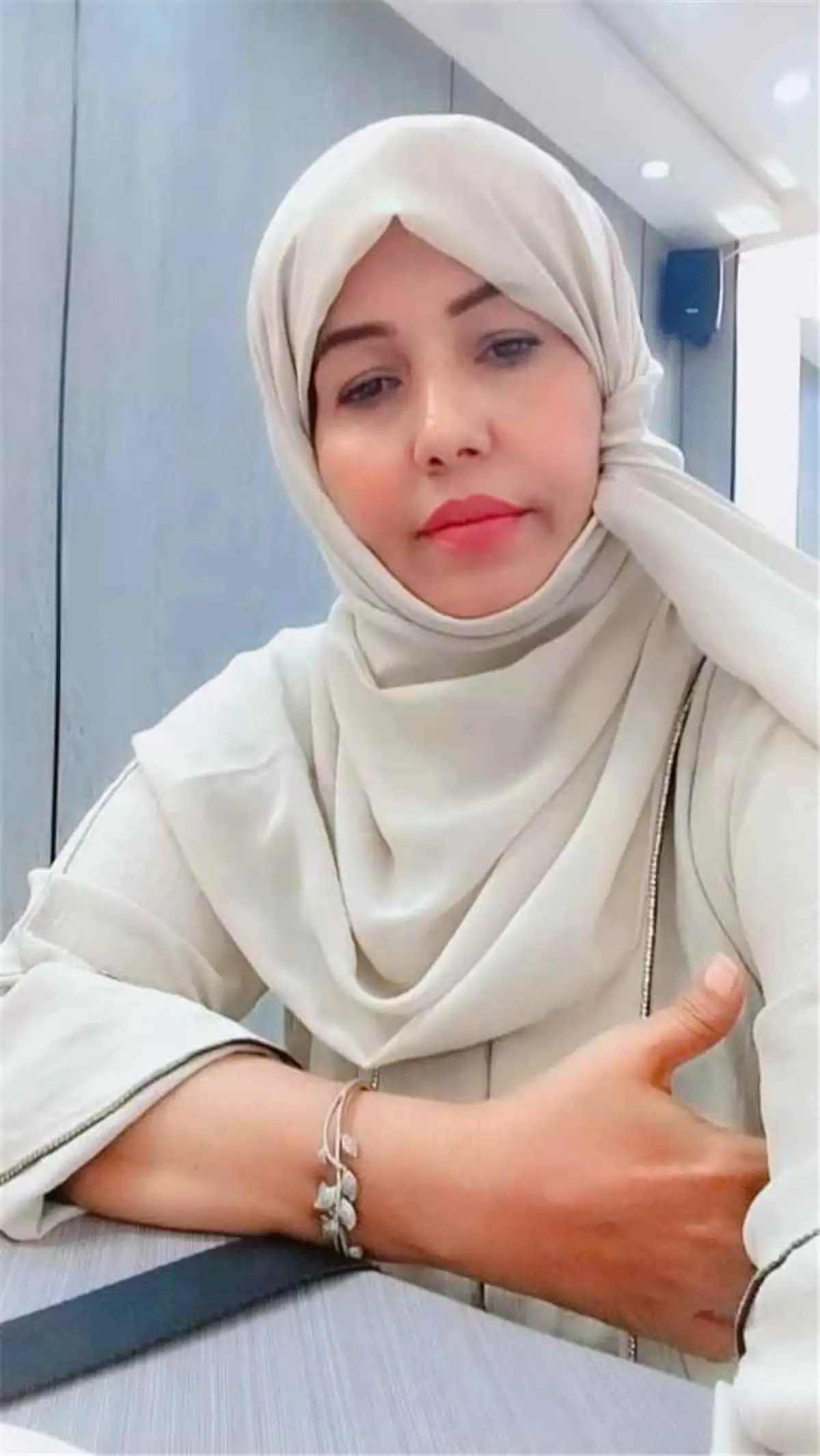 حقيقة تهديد مدير أمن الحوطة لناشطة بسبب تضامنها مع مجندة تعرضت لانتهاكات خطيرة