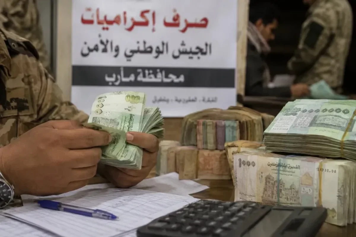 رسمياً: 4 اكراميات لمنتسبي الجيش في مأرب وهنا جدول ومواعيد الصرف لكل الوحدات