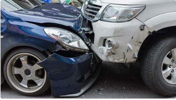طريقة اثبات الحوادث المرورية المفتعلة في السعودية وأخذ كامل الحقوق من المحتالين يوضحها خبير مروري