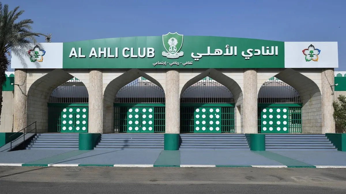 عاجل: أهلي جدة يباغت الكبار بصفقة تاريخية لنجم برازيلي